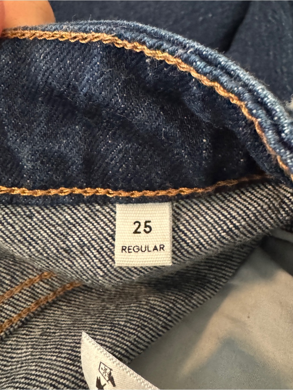 Aritzia Denim Forum Remy Curve-Fit Hi-Rise Wide Leg Jeans 25 Dark Wash - Picture 5 of 7